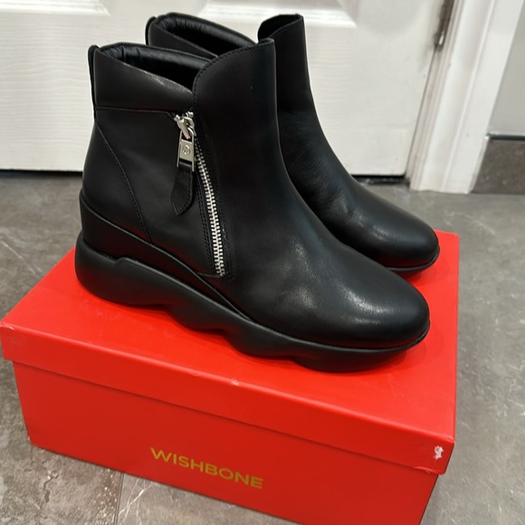 Browns Wishbone Phoebe Boot Leather Black size 8 - Picture 3 of 6